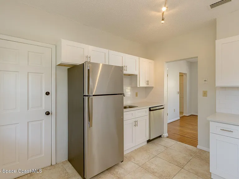 1501 S Shannon Ave #8 — Photo 11