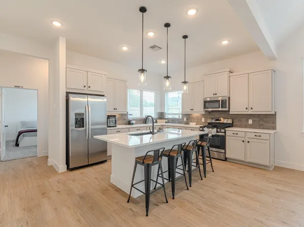 214 Prairie Rose Ct, Willis, TX 77318