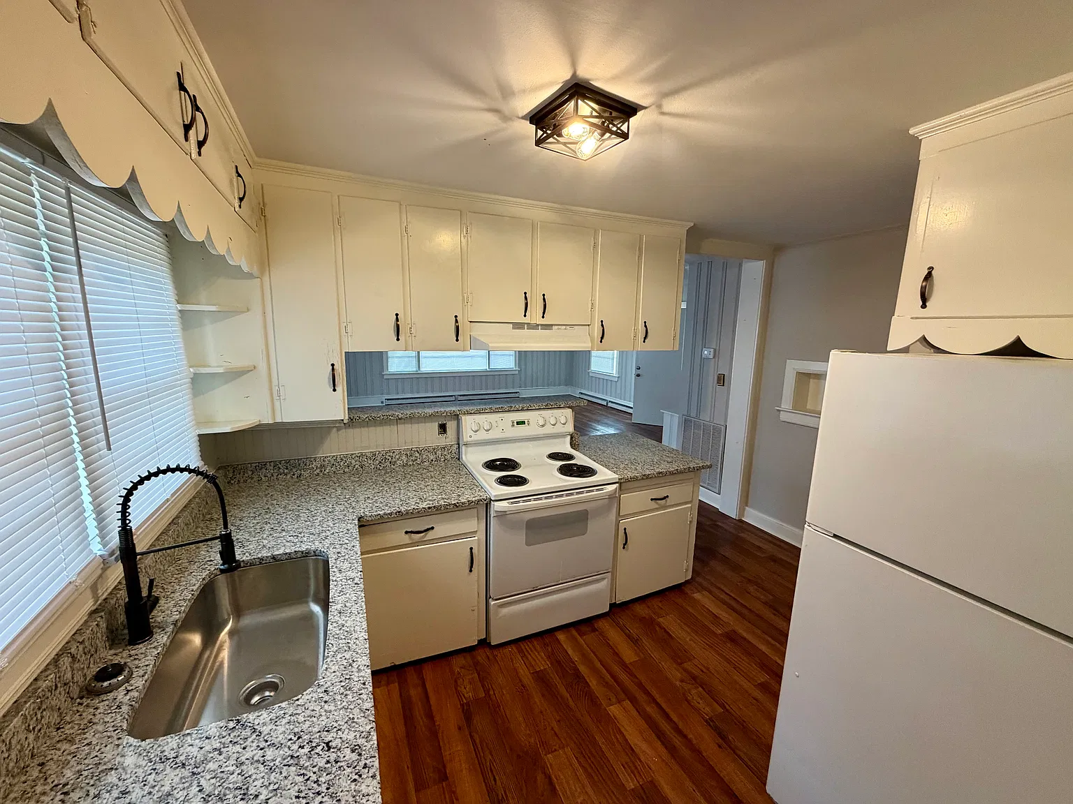 3 bed, 1400 sqft, $1,495 — Photo 3