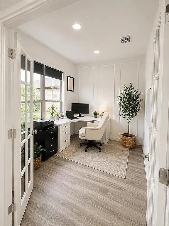 4 bed, 2.5 bath, 2312 sqft, $3,350 — Photo 2