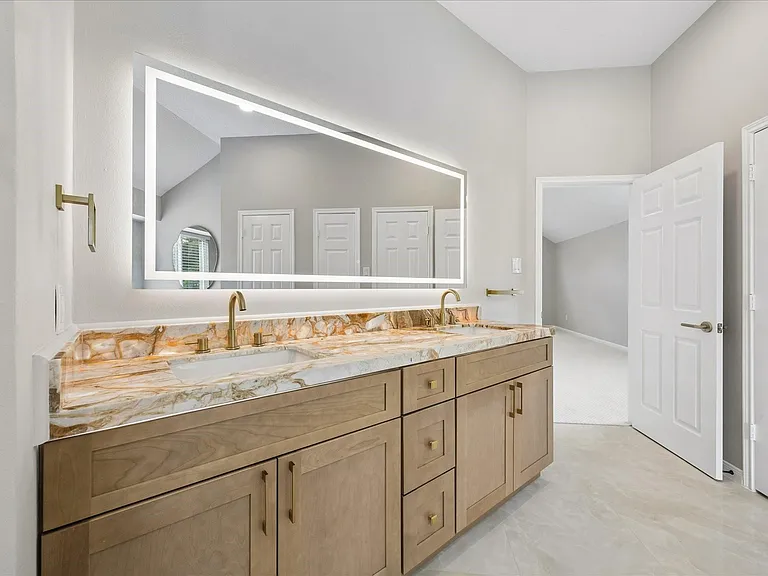 1306 Hunter Wood Dr — Photo 34