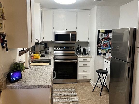 5th image of 206 Meadow Lake Dr