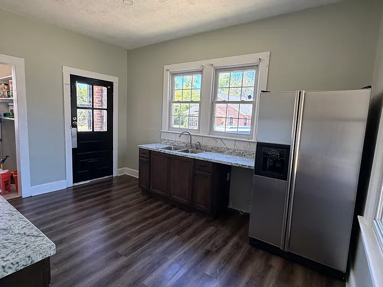 1103 Beaver Dam St — Photo 8