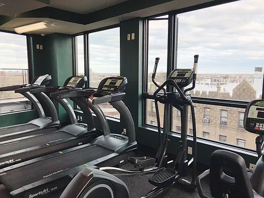 Rented by Manhattan Management LLC | media 8