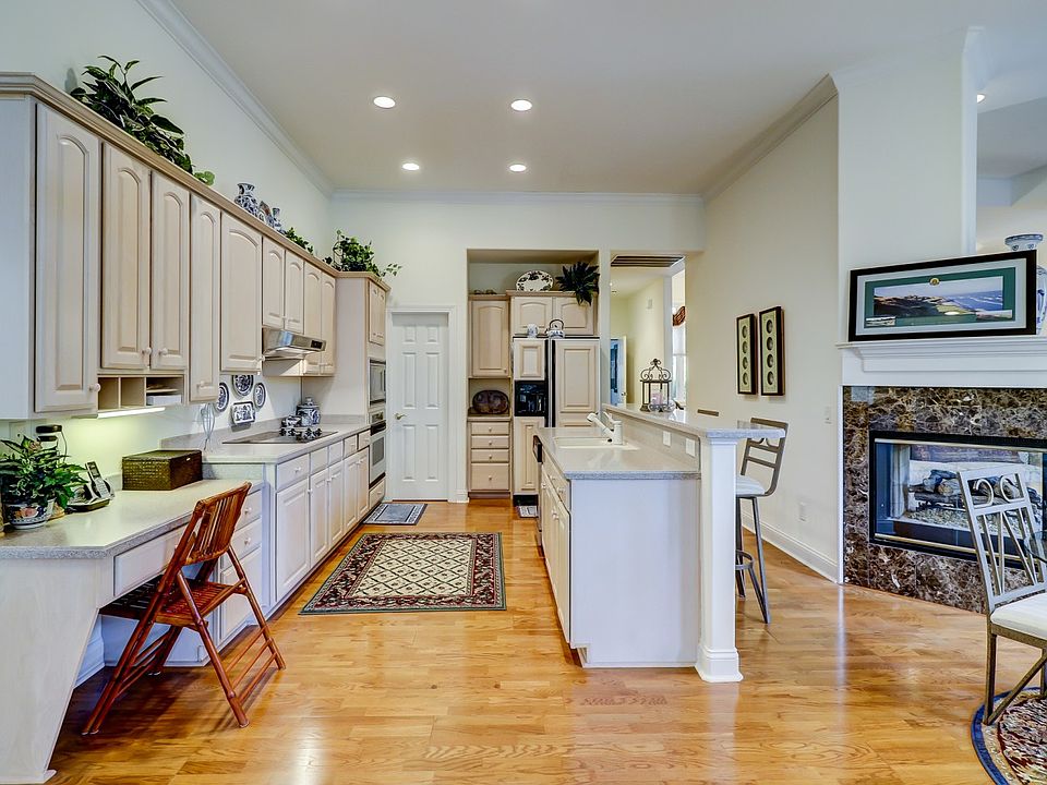 1st image of 17 Winding Trail Ln