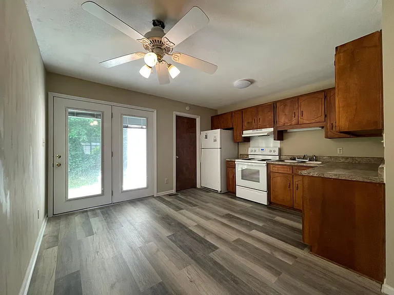 741 Village Green Dr NW #741 — Photo 9