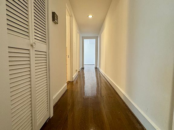 4th image of 1350 W Winnemac Ave APT 1