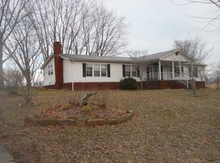 206 Po Box, Hinton, WV 25951