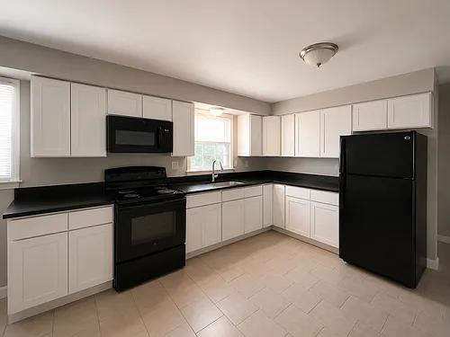 148 Bradford Ave #7 Photo 1