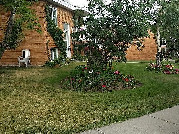 5th image of 4415 Namaka Cres NW