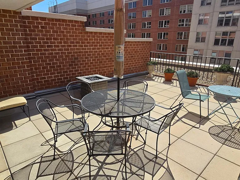 1230 23rd St NW #506 — Photo 17