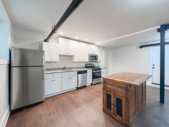 2nd image of 936 E 52nd St #H
