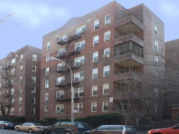 1916 Avenue K image 1 of 1