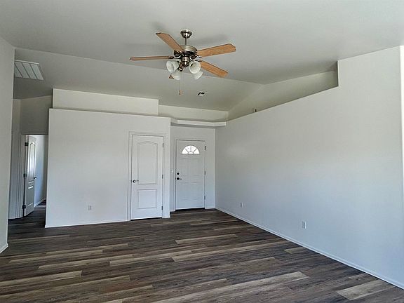 3rd image of 459 Larrys Meadow Dr