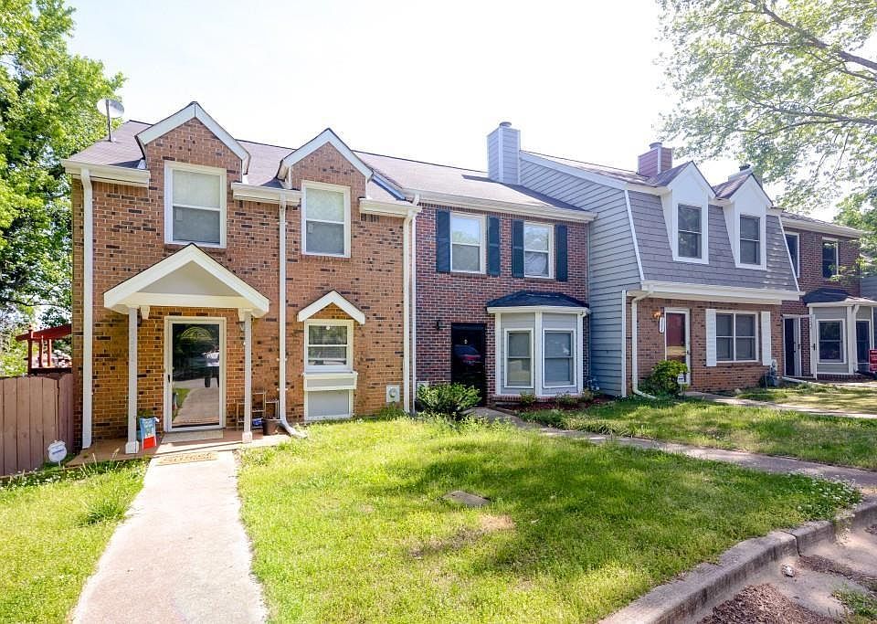 1st image of 3246 Hampton Ct SE