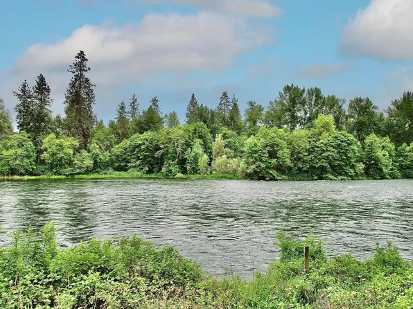 12240 Modoc Rd #A, Central Point, OR 97502