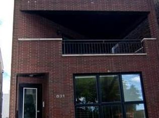 831 N Marshfield Ave #1, Chicago, IL 60622