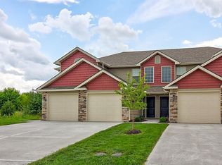 2106 Hickoryleaf Ln #BSEHY7DDW, Raymore, MO 64083