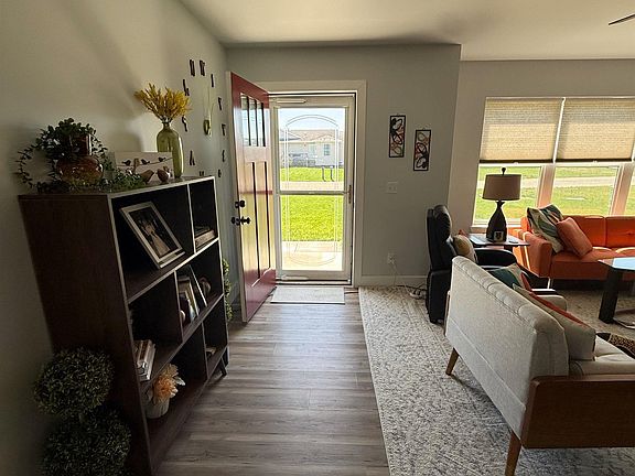 5th image of 2497 Joseph Dr