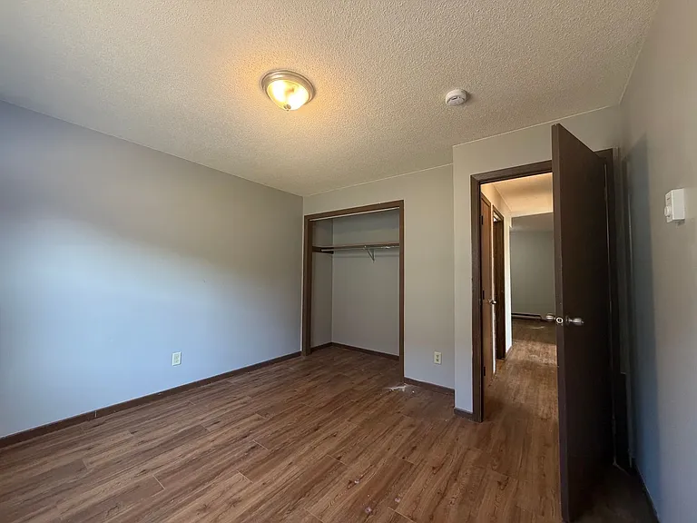 1132 Imperial Cir — Photo 6