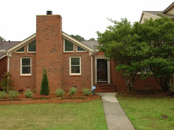 4631 Calumet Cir, Duluth, GA 30096