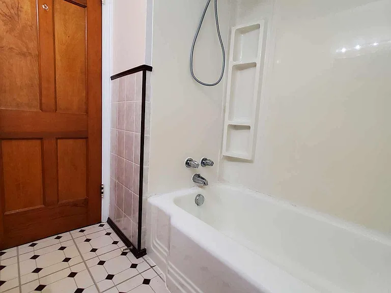 1510 Tuxedo Ave — Photo 16