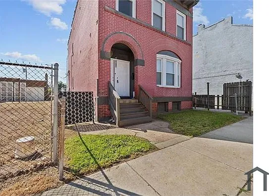 2 bed, 1104 sqft, $1,050 — Photo 1
