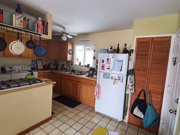 5th image of 9 Riverview Dr