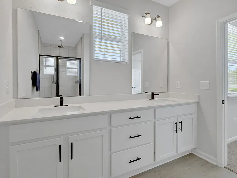 1096 Farwell St — Photo 28