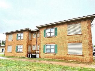 827 W Chickasha Ave APT 3, Chickasha, OK 73018