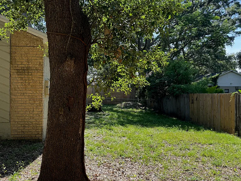 2522 Alexa Ct — Photo 30