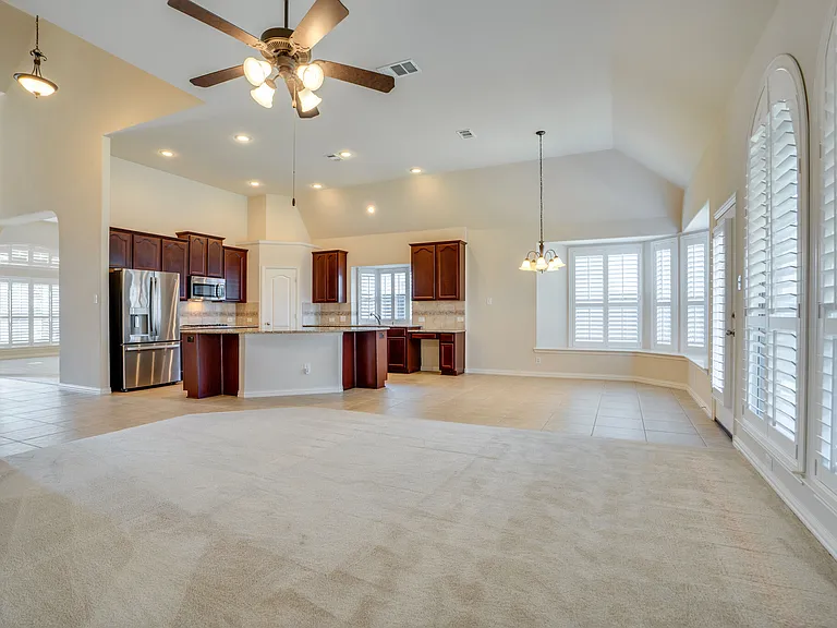 7747 Ivanhoe Dr — Photo 26