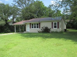 104 E 6th St, Dixon, MO 65459