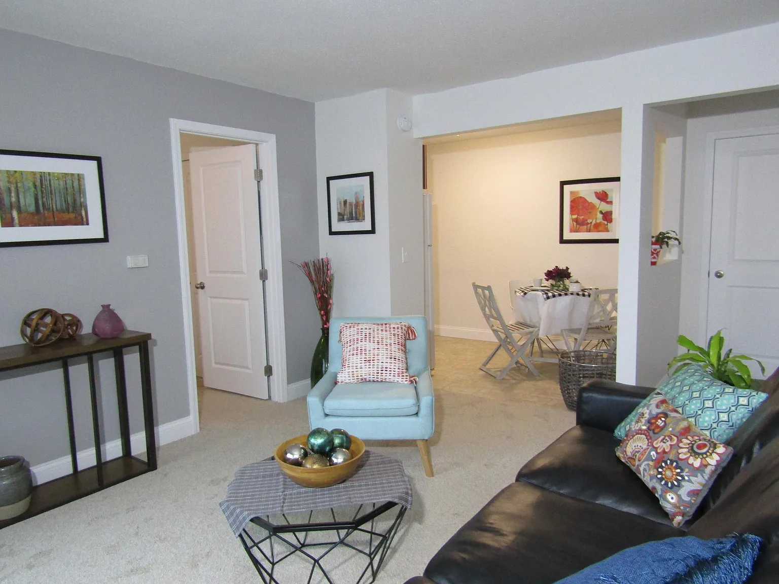 Woodcrest Apartments — Photo 3