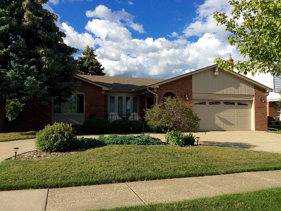 1st image of 14253 Four Lakes Dr