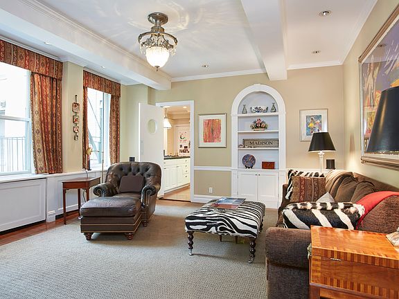 4th image of 1040 Park Ave #9E