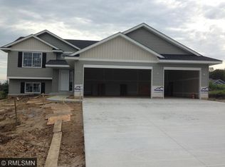 1220 Tikalsky St SE, New Prague, MN 56071