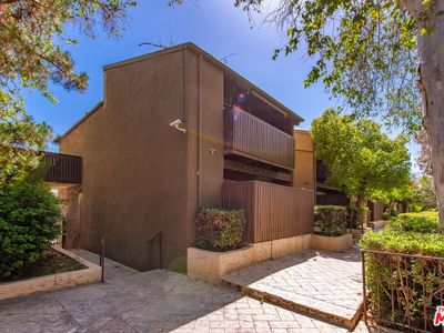 18350 Hatteras St APT 232, Tarzana, CA, 91356