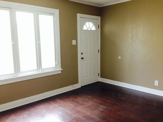1st image of 1132 N Kingsley Dr
