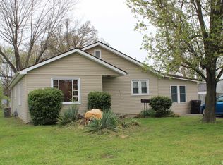 415 E 12th St, Metropolis, IL 62960