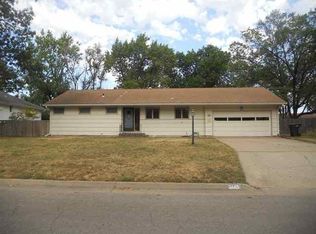 2145 SW Crest Dr, Topeka, KS 66614