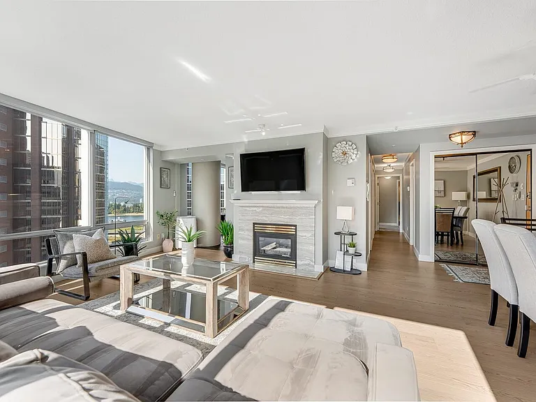 837 Hastings St W #1605 — Photo 11