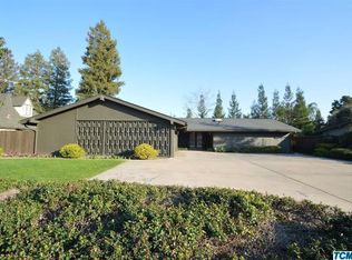 3409 W Border Links Dr, Visalia, CA 93291