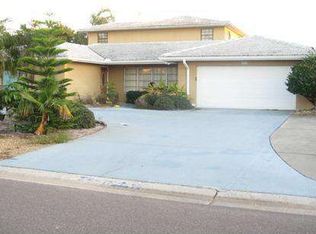 825 Capri Blvd, Treasure Island, FL 33706