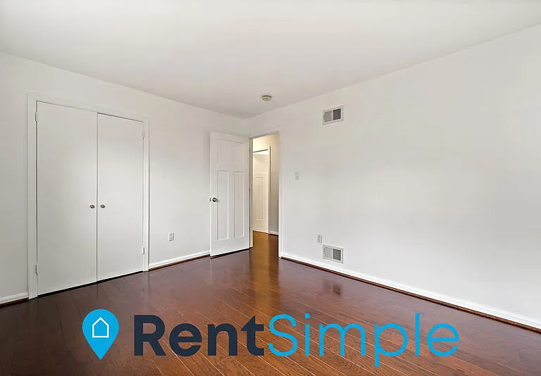 618 S Barton St — Photo 24