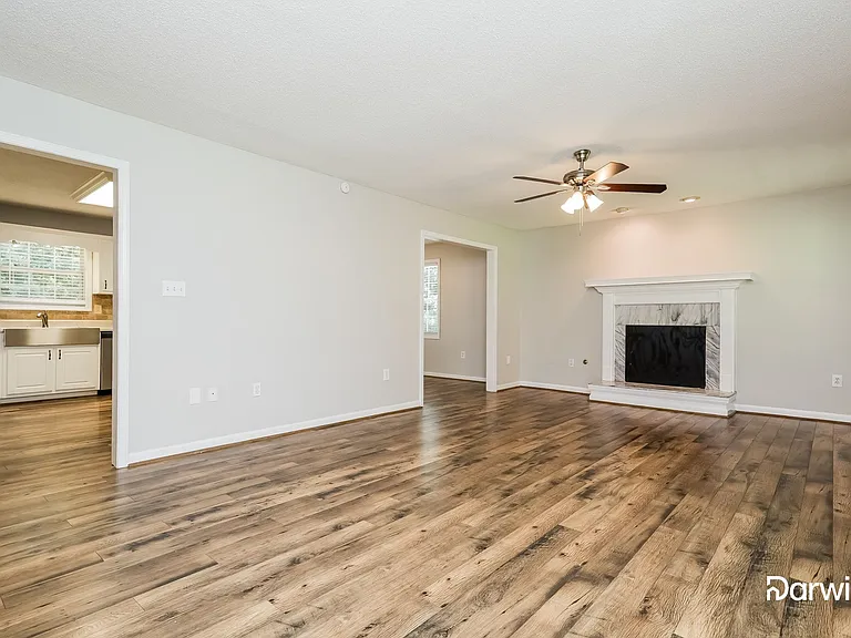 169 Hayes Cir — Photo 6