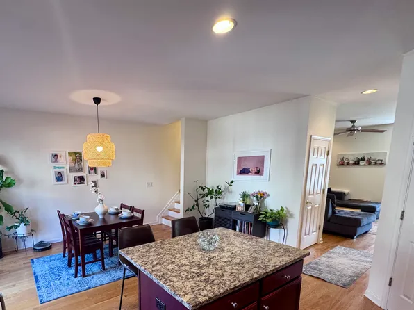 158 Old Fifth Cir, Charlottesville, VA 22903