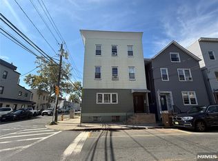 382 Walnut St, Newark, NJ 07105