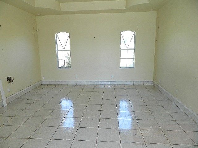 1st image of 10969 Sierra Ave