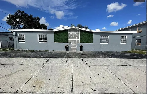 1777 Ali Baba Ave #6 Photo 1